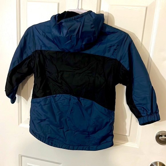 SALE! ALL KIDS CLOTHES 3 for $14! Kids Reversible Jacket Kids Size 4/5 - Picture 8 of 14